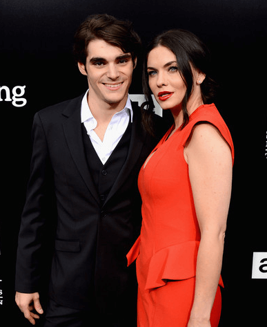 Rj Mitte Rumored Girlfriend